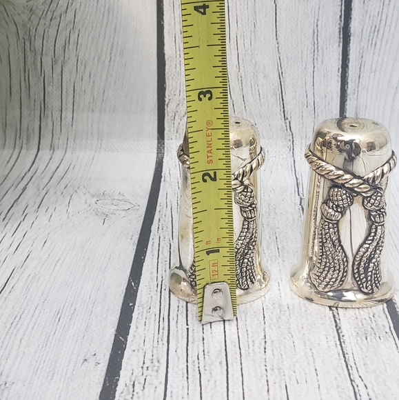 Vintage Salt and Pepper Metal Silver from The Silea Manufacture - Picture 7 of 8